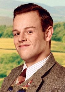 Callum Woodhouse
as Tristan Farnon