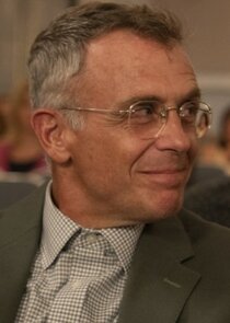 David Eigenberg
as Steve Brady