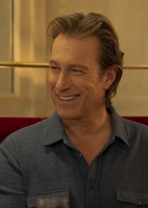 John Corbett
as Aidan Shaw