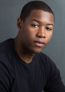 Luke Tennie
as Rudy Elmore Jr.