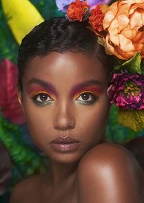 Moriah Brown
as Kiki Travis