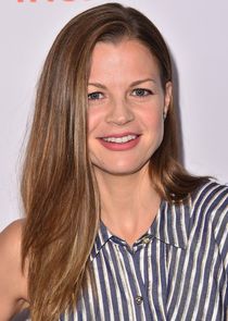 Stephanie Lemelin
as Computer