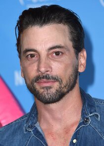 Skeet Ulrich
as Craig