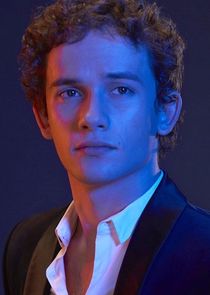 Eli Brown
as Dylan Walker