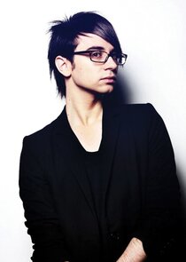 Christian Siriano
as Judge