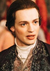 Oscar Lesage
as Duke of Chartres