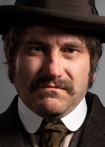 Danny Midwinter
as DS Frank Jenkins