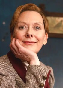 Cathy Belton
as Ivy Woods