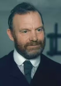 Tim Chipping
as DS Charlie Phelps