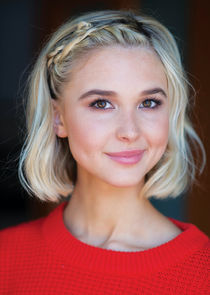 Isabel May
as Elsa Dutton