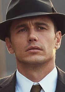James Franco
as Jake Epping