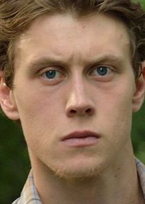 George MacKay
as Bill Turcotte