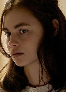 Lucy Fry
as Marina Oswald