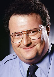 Wayne Knight
as Officer Don Orville