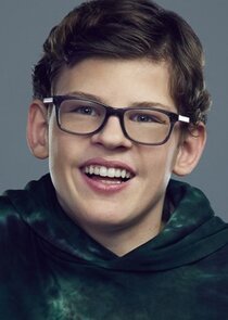 Gavin McHugh
as Christopher Diaz