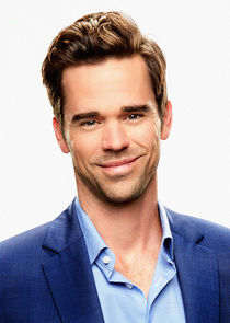 David Walton
as Dr. Andrew Roberts
