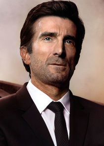 Sharlto Copley
as Christian Walker