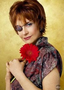 Swoosie Kurtz
as Lily Charles