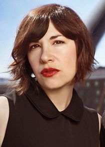 Carrie Brownstein
as Carrie