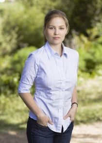 Erika Christensen
as Julia Braverman
