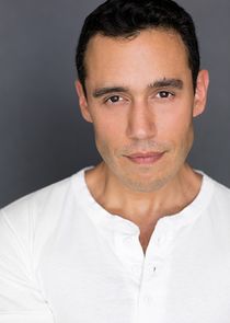 Jonathan Medina
as Jay Gonzales