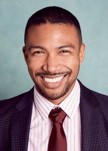 Charles Michael Davis
as Zane Anders