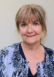 Nancy Lenehan
as Margaret Flood