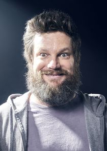 Luka Jones
as Gerard 