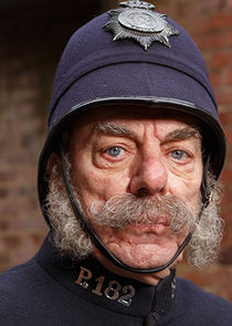 Alun Armstrong
as Chief Inspector Wisbech
