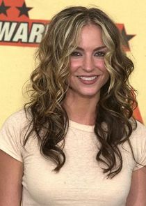 Drea de Matteo
as Maya