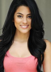 Carmela Zumbado
as Mireya Garcia