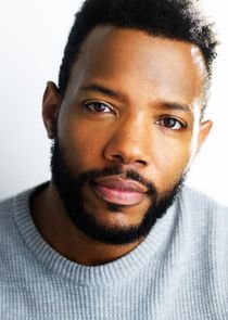 Wallace Smith
as Dr. Otis Wright