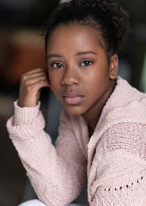 Camryn Jones
as Tiffany 