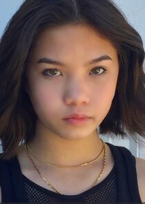 Riley Lai Nelet
as Erin Tieng
