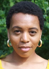 Bianca Stephens
as Pauline