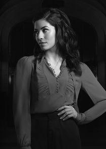 Isabel Arraiza
as Yoli Castillo