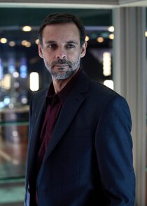 Alexander Siddig
as Philip Burton