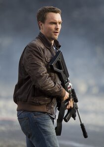 Ciarán McMenamin
as Matt Anderson