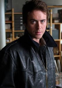 James Murray
as Stephen Hart