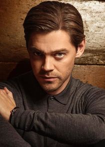 Tom Payne
as Malcolm Bright