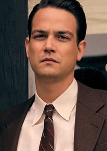 Daniel Zovatto
as Tiago Vega