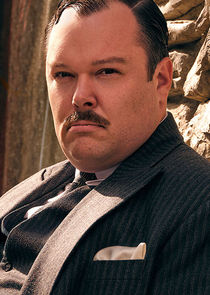 Michael Gladis
as Councilman Charlton Townsend