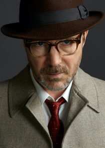 Aidan Gillen
as Dr. J. Allen Hynek