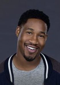 Aaron Jennings
as Dr. Malik Verlaine