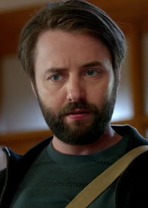 Vincent Kartheiser
as Bodie Quick