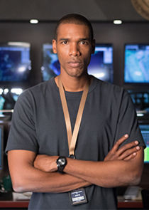Parker Sawyers
as Gus Thompson