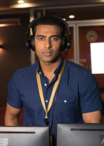Sachin Joab
as Simon Penny