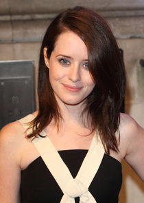 Claire Foy
as Hannah Carter
