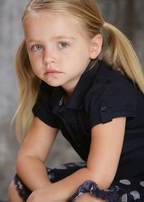 Kingston Foster
as Zoey