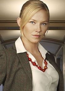 Kelli Giddish
as Dr. Kate McGinn